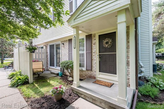 2057 Hidden Meadows Drive C, Walled Lake, MI 48390