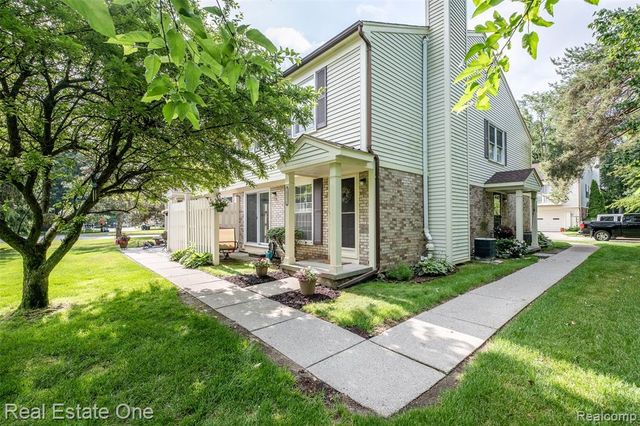2057 Hidden Meadows Drive C, Walled Lake, MI 48390