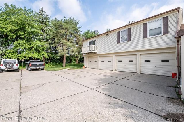 2057 Hidden Meadows Drive C, Walled Lake, MI 48390