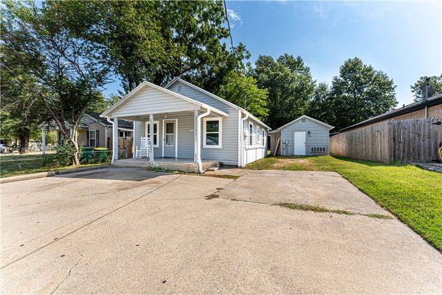 603 S Crutcher Street, Springdale, AR 72764