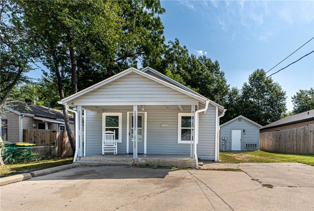 603 S Crutcher Street, Springdale, AR 72764