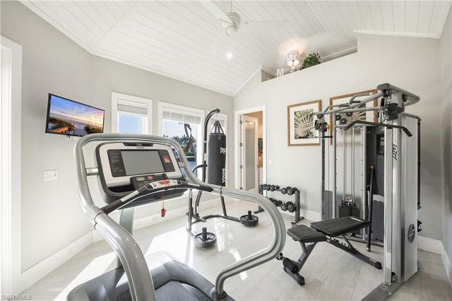 95 Anchor CT, Marco Island, FL 34145