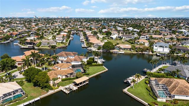 95 Anchor CT, Marco Island, FL 34145