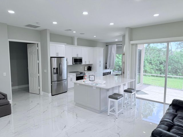 861 SW Munjack Circle, Port St. Lucie, Port St Lucie, FL 34986