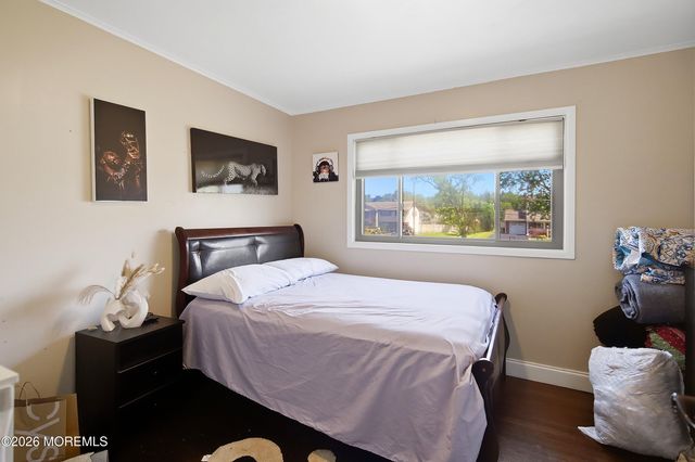 41 Kipling Way, Manalapan, NJ 07726