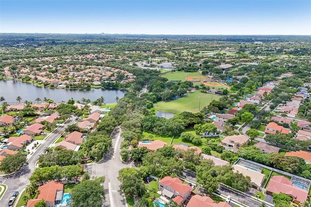 13100 NW 11th Dr, Sunrise, FL 33323