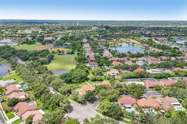 13100 NW 11th Dr, Sunrise, FL 33323