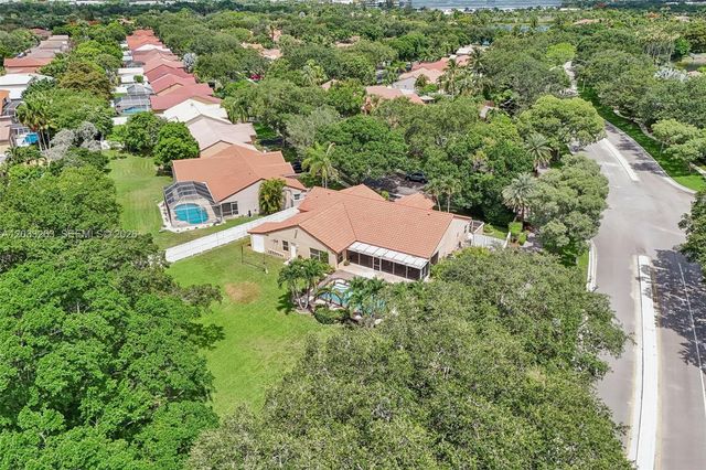 13100 NW 11th Dr, Sunrise, FL 33323