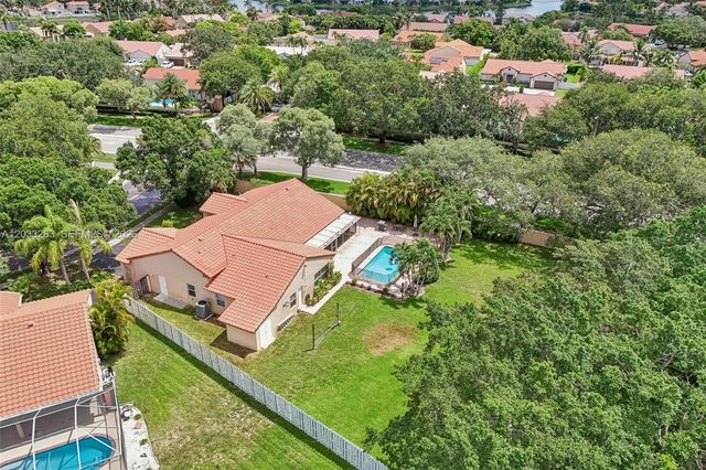 13100 NW 11th Dr, Sunrise, FL 33323