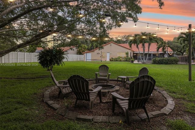13100 NW 11th Dr, Sunrise, FL 33323
