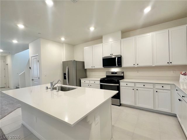 2121 Tricase Street, Henderson, NV 89044