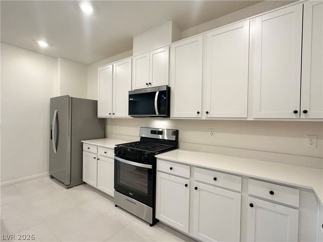 2121 Tricase Street, Henderson, NV 89044