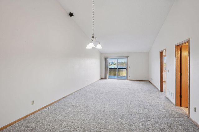 1729 Lakeridge Way, Waconia, MN 55387