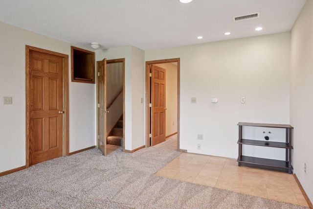 1729 Lakeridge Way, Waconia, MN 55387