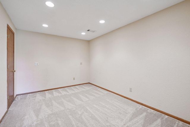 1729 Lakeridge Way, Waconia, MN 55387