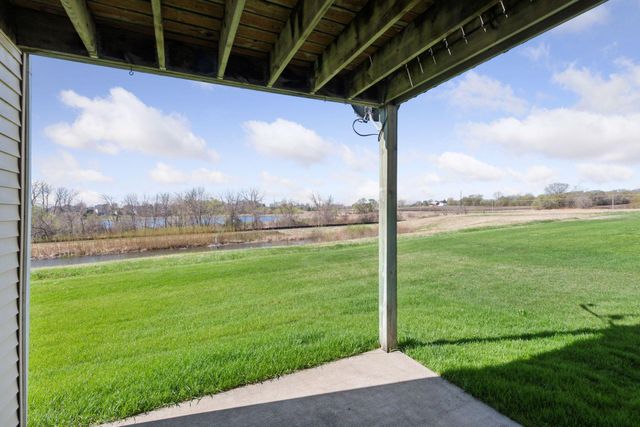 1729 Lakeridge Way, Waconia, MN 55387