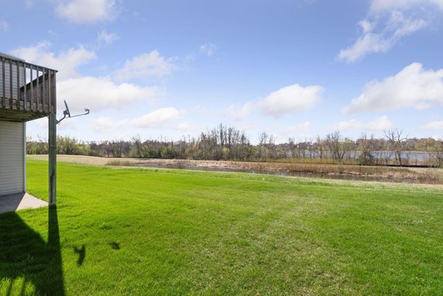 1729 Lakeridge Way, Waconia, MN 55387