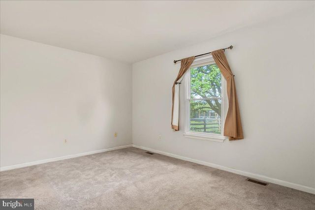 10 CAMBRIDGE CT, Taneytown, MD 21787