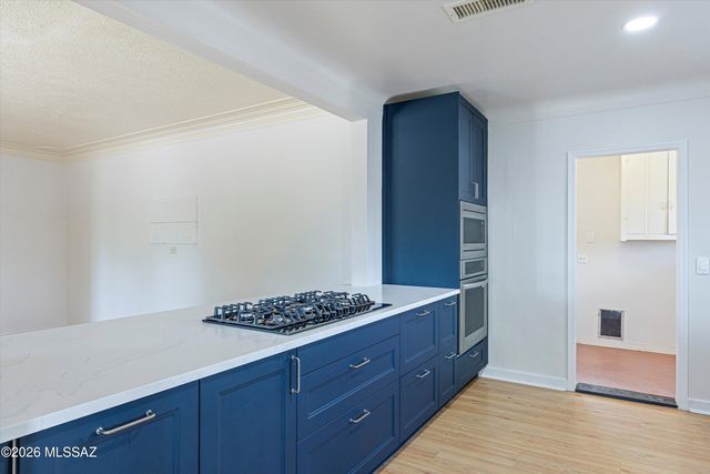 1101 E Hedrick Drive, Tucson, AZ 85719