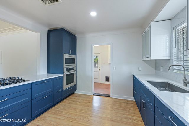 1101 E Hedrick Drive, Tucson, AZ 85719