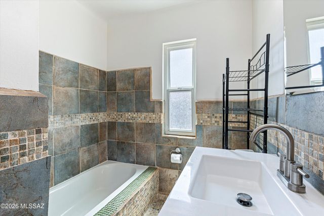 1101 E Hedrick Drive, Tucson, AZ 85719