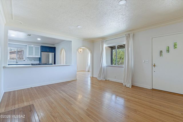 1101 E Hedrick Drive, Tucson, AZ 85719