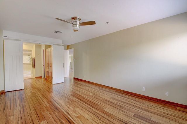 40 N Interstate 35 EXPY 2C2, Austin, TX 78701