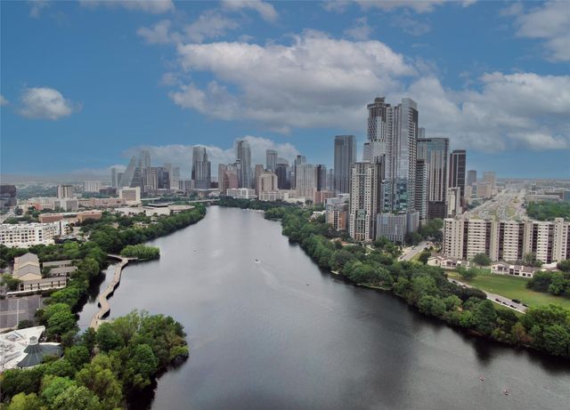 40 N Interstate 35 EXPY 2C2, Austin, TX 78701