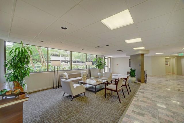 40 N Interstate 35 EXPY 2C2, Austin, TX 78701