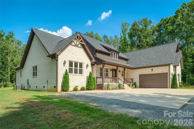 9401 Deer Run Road, Waxhaw, NC 28173