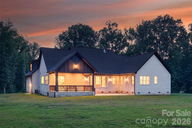 9401 Deer Run Road, Waxhaw, NC 28173