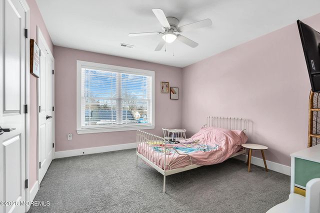 237 Neptune Avenue, Beachwood, NJ 08722