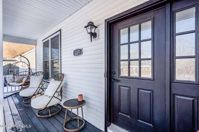 237 Neptune Avenue, Beachwood, NJ 08722