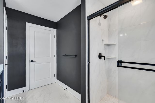 237 Neptune Avenue, Beachwood, NJ 08722