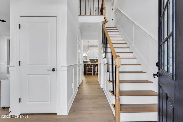 237 Neptune Avenue, Beachwood, NJ 08722