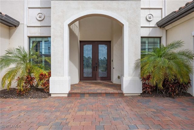9852 Corso Bello DR, Naples, FL 34113