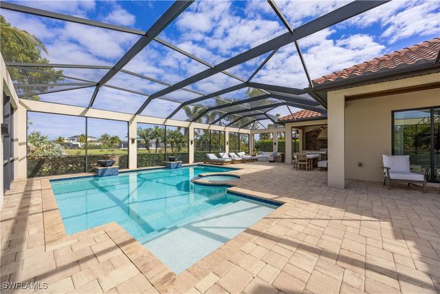 9852 Corso Bello DR, Naples, FL 34113