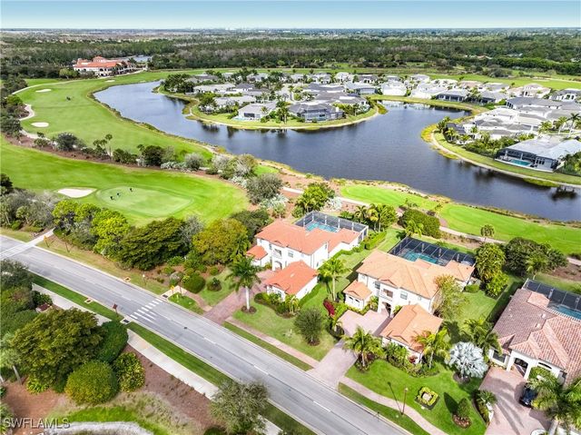 9852 Corso Bello DR, Naples, FL 34113