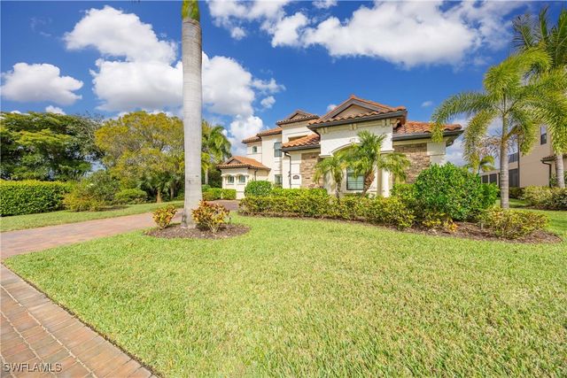 9852 Corso Bello DR, Naples, FL 34113