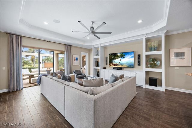 9852 Corso Bello DR, Naples, FL 34113