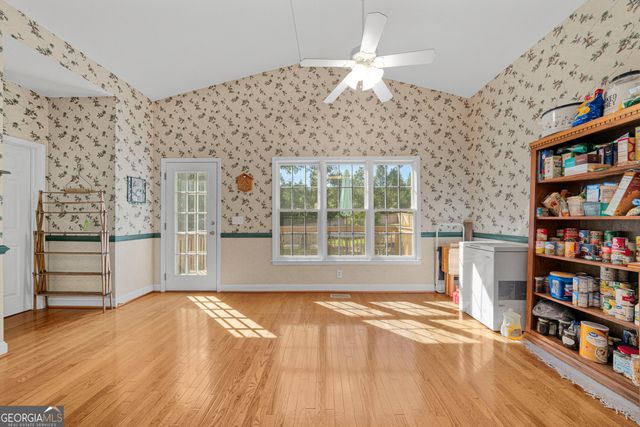 11 Harbor Lane, White, GA 30184