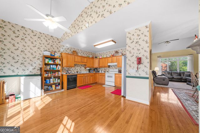 11 Harbor Lane, White, GA 30184