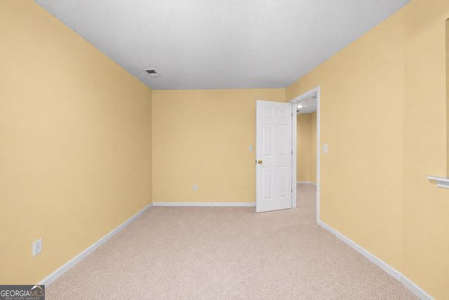 11 Harbor Lane, White, GA 30184