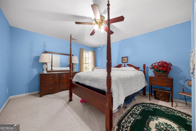 11 Harbor Lane, White, GA 30184