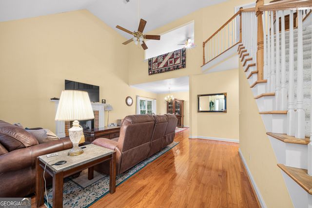 11 Harbor Lane, White, GA 30184