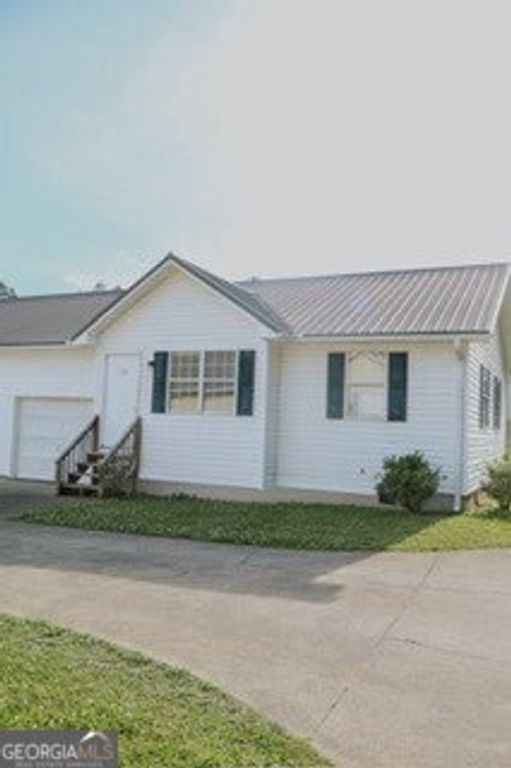 232 Henderson Bend Road NW, Calhoun, GA 30701