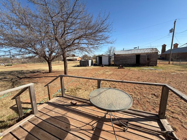 912 Bell Avenue, Turkey, TX 79261