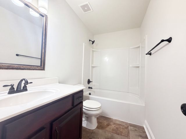 671 Fox Trail Ct, Clarksville, TN 37040