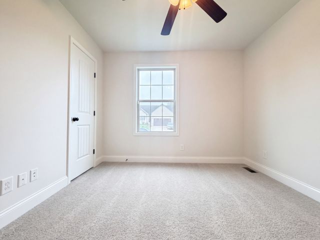 671 Fox Trail Ct, Clarksville, TN 37040