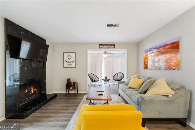 2102 Augusta Drive SE 21, Marietta, GA 30067